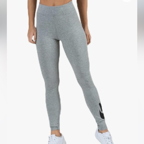 Nike Tights - Picture 4 of 10